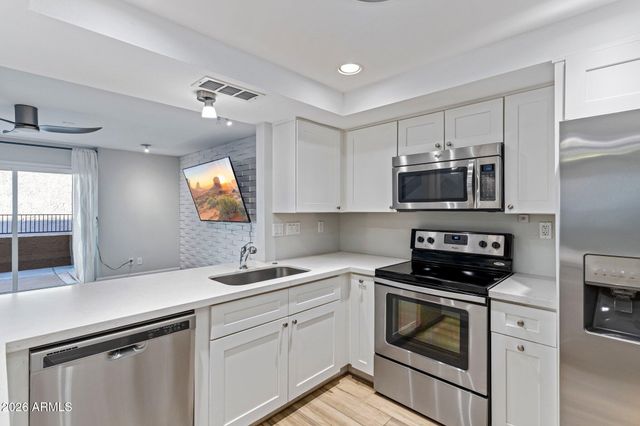 4601 N 73RD Street 7, Scottsdale, AZ 85251