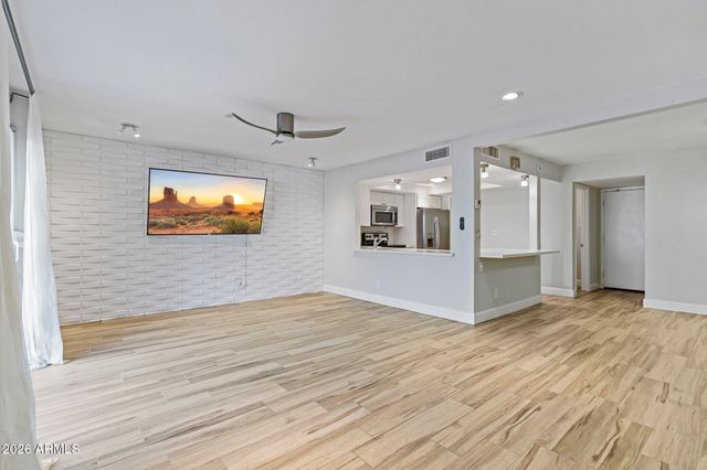 4601 N 73RD Street 7, Scottsdale, AZ 85251