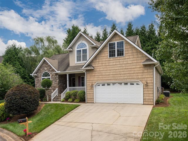 25 Driftstone Circle, Arden, NC 28704