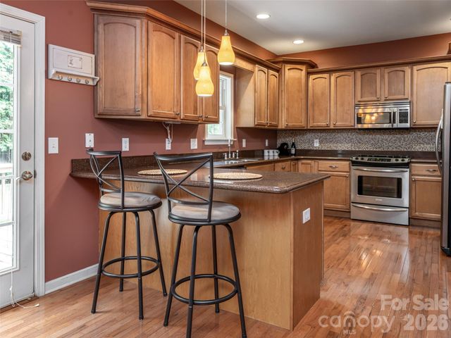 25 Driftstone Circle, Arden, NC 28704