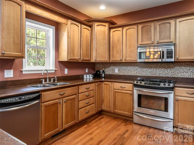 25 Driftstone Circle, Arden, NC 28704