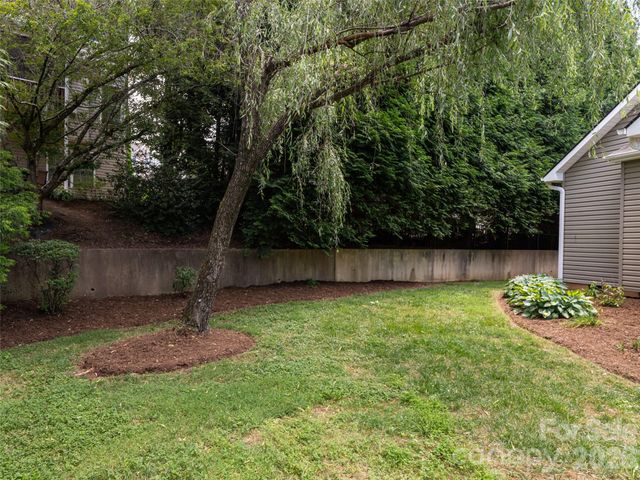 25 Driftstone Circle, Arden, NC 28704
