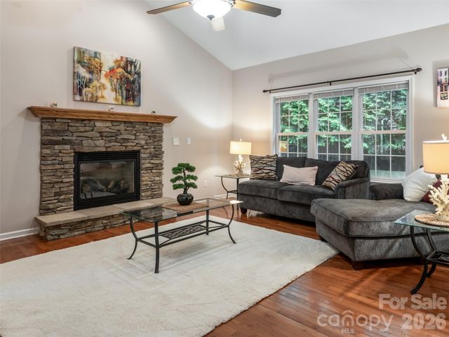 25 Driftstone Circle, Arden, NC 28704