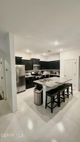 3921 DESERT NOMAD Drive, El Paso, TX 79938