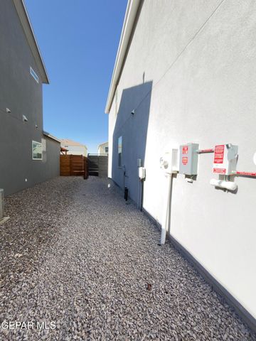 3921 DESERT NOMAD Drive, El Paso, TX 79938