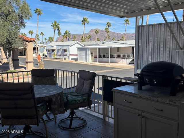 220 MOTHERLODE Drive, Apache Junction, AZ 85119