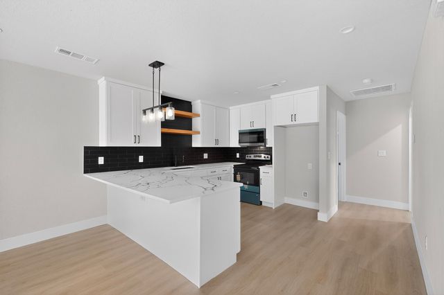 912 Netherland Drive, Seagoville, TX 75159