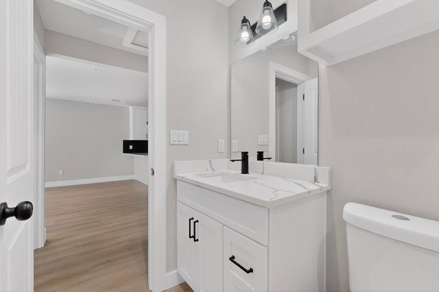 912 Netherland Drive, Seagoville, TX 75159