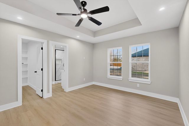 912 Netherland Drive, Seagoville, TX 75159