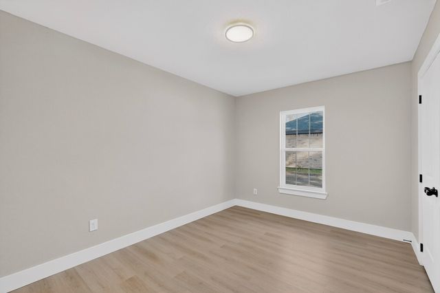 912 Netherland Drive, Seagoville, TX 75159