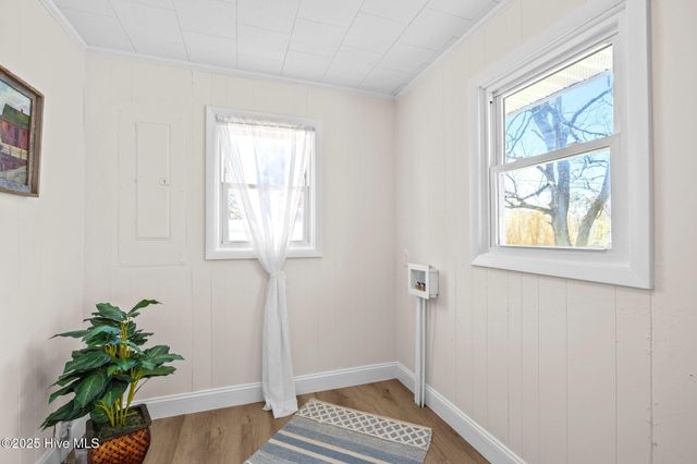 1041 Highway 101, Beaufort, NC 28516