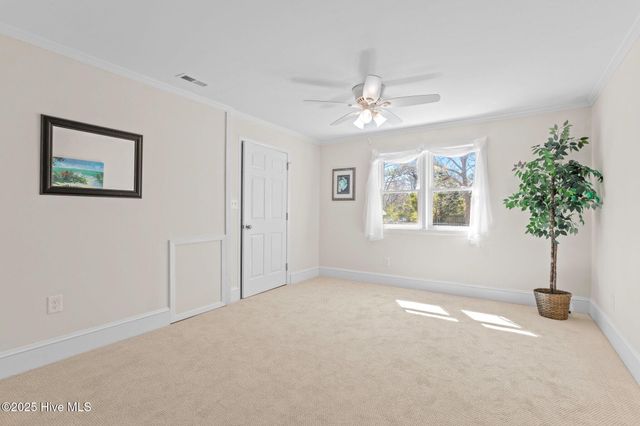 1041 Highway 101, Beaufort, NC 28516