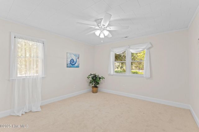 1041 Highway 101, Beaufort, NC 28516