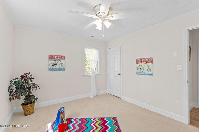 1041 Highway 101, Beaufort, NC 28516