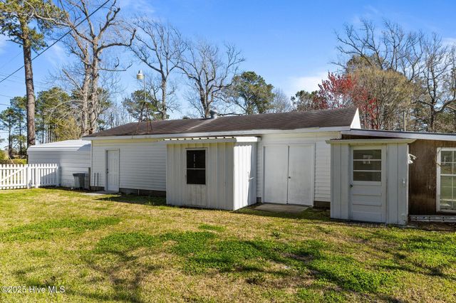 1041 Highway 101, Beaufort, NC 28516