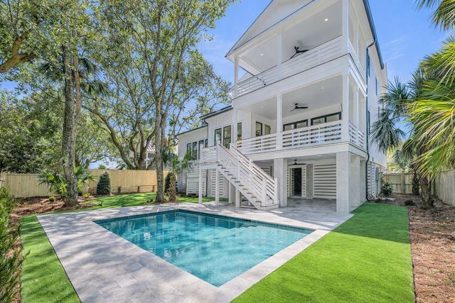 6 29th Avenue, Isle Of Palms, SC 29451