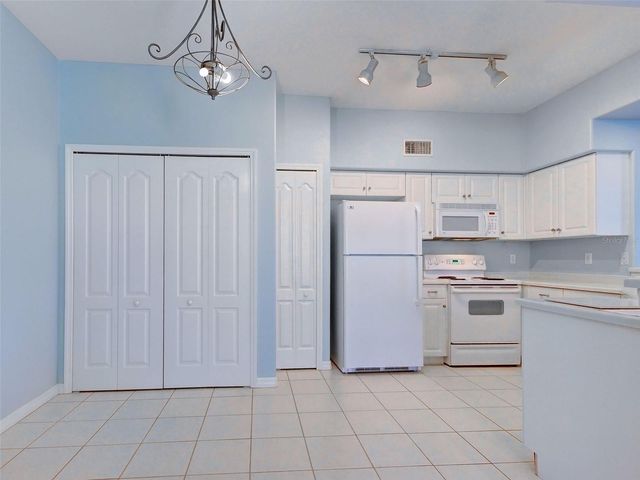 9102 L PAVIA BOULEVARD 9102, Venice, FL 34292