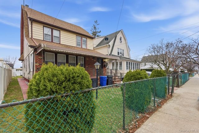 20532 104th Avenue, Saint Albans, NY 11412