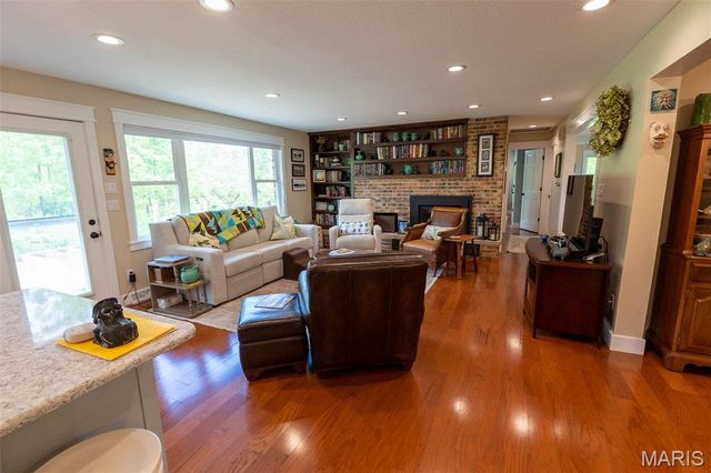 654 Holmes Lane, Rolla, MO 65401