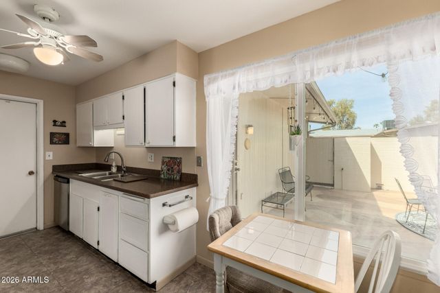 10426 W OCOTILLO Drive, Sun City, AZ 85373