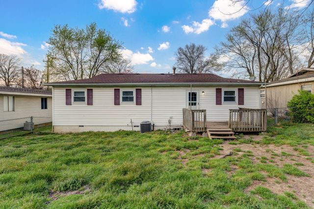 1112 E Evergreen Street, Springfield, MO 65803