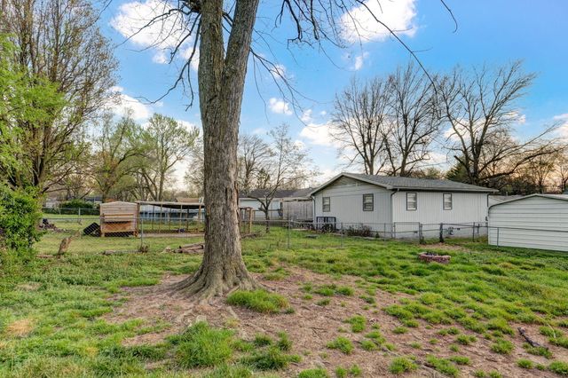 1112 E Evergreen Street, Springfield, MO 65803