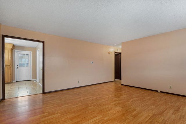 1112 E Evergreen Street, Springfield, MO 65803