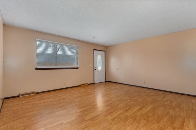 1112 E Evergreen Street, Springfield, MO 65803