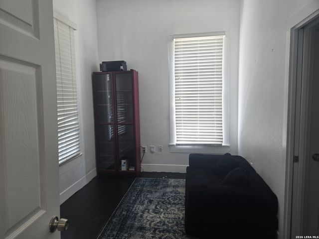 1118 NOLAN ST, San Antonio, TX 78202