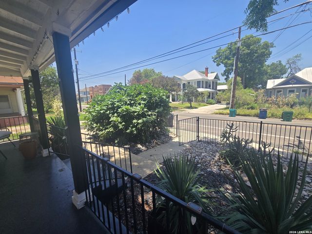1118 NOLAN ST, San Antonio, TX 78202