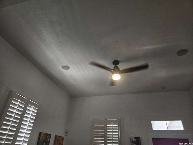 1118 NOLAN ST, San Antonio, TX 78202