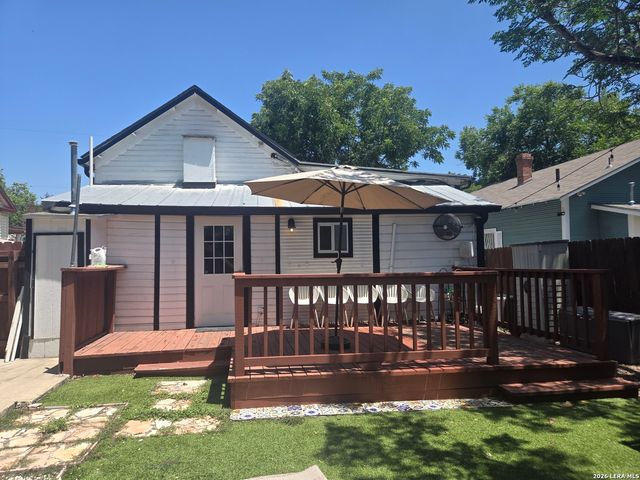 1118 NOLAN ST, San Antonio, TX 78202