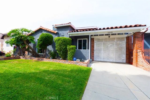 1919 W 82nd, Los Angeles, CA 90047
