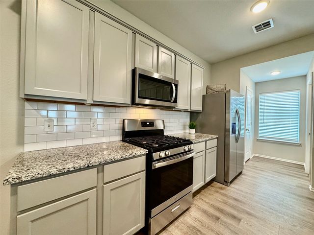 28300 E 111th Place S, Coweta, OK 74429