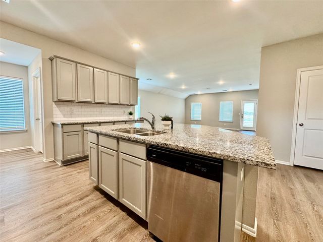 28300 E 111th Place S, Coweta, OK 74429