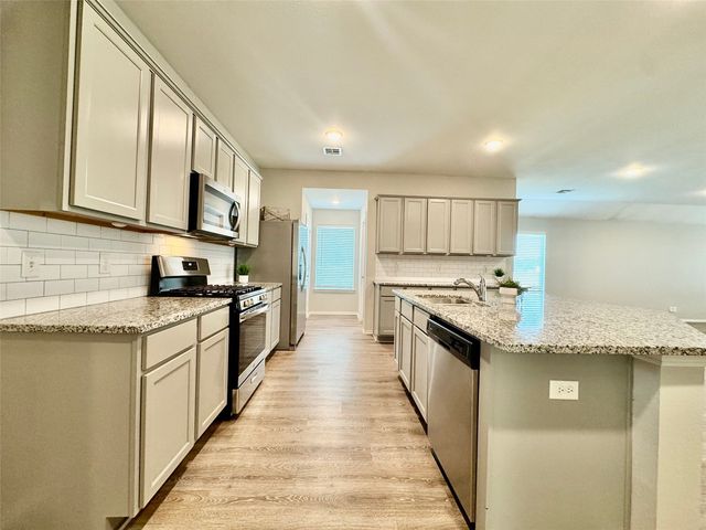28300 E 111th Place S, Coweta, OK 74429