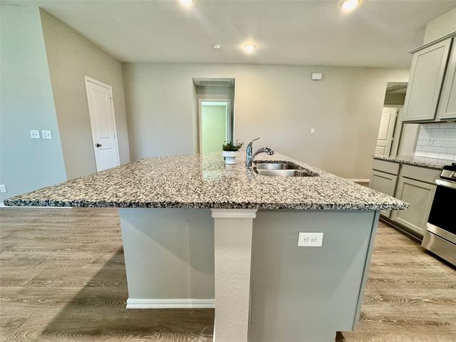 28300 E 111th Place S, Coweta, OK 74429