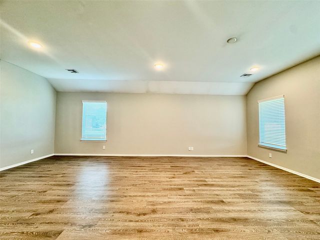 28300 E 111th Place S, Coweta, OK 74429