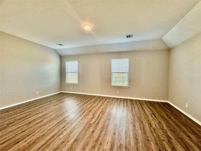 28300 E 111th Place S, Coweta, OK 74429