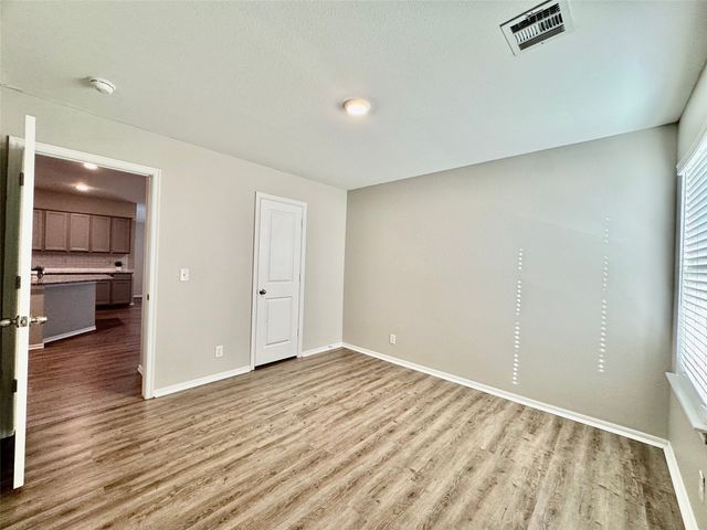 28300 E 111th Place S, Coweta, OK 74429