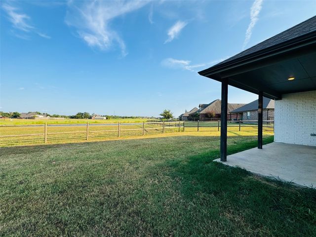 28300 E 111th Place S, Coweta, OK 74429