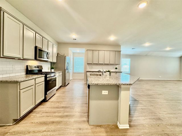 28300 E 111th Place S, Coweta, OK 74429