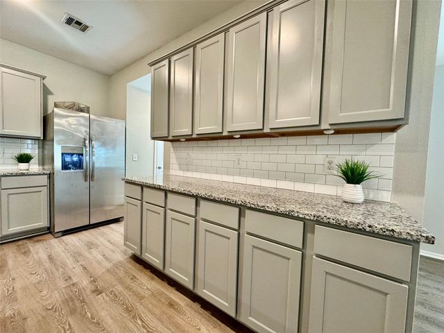 28300 E 111th Place S, Coweta, OK 74429