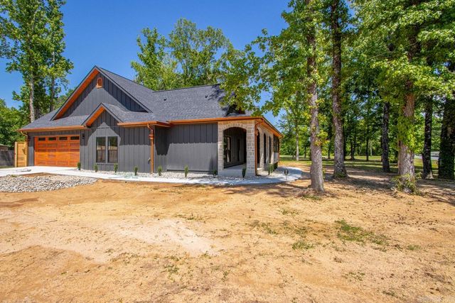 66 Friendship Road, Conway, AR 72032