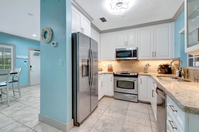 310 GULFSTREAM Drive, Delray Beach, FL 33444
