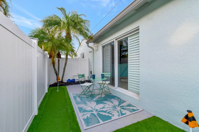 310 GULFSTREAM Drive, Delray Beach, FL 33444
