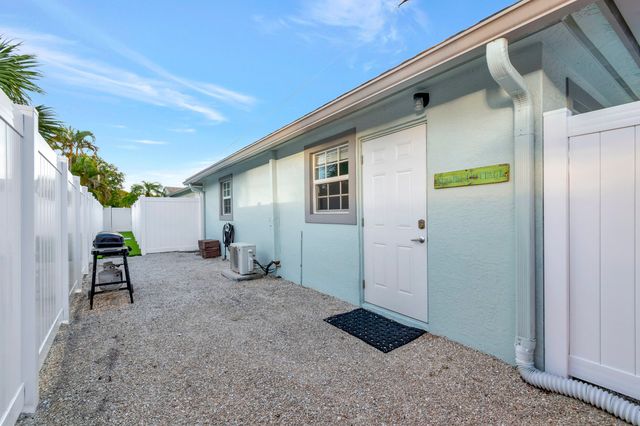 310 GULFSTREAM Drive, Delray Beach, FL 33444