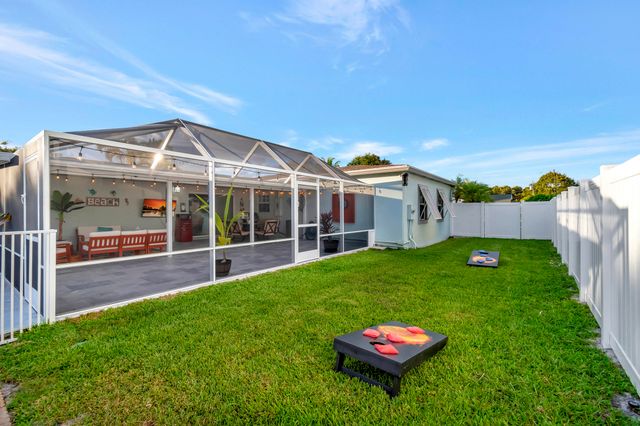 310 GULFSTREAM Drive, Delray Beach, FL 33444