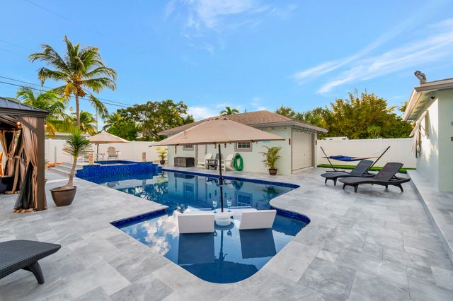 310 GULFSTREAM Drive, Delray Beach, FL 33444
