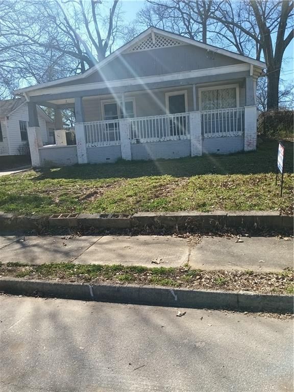 550 Lake Drive, Hapeville, GA 30354